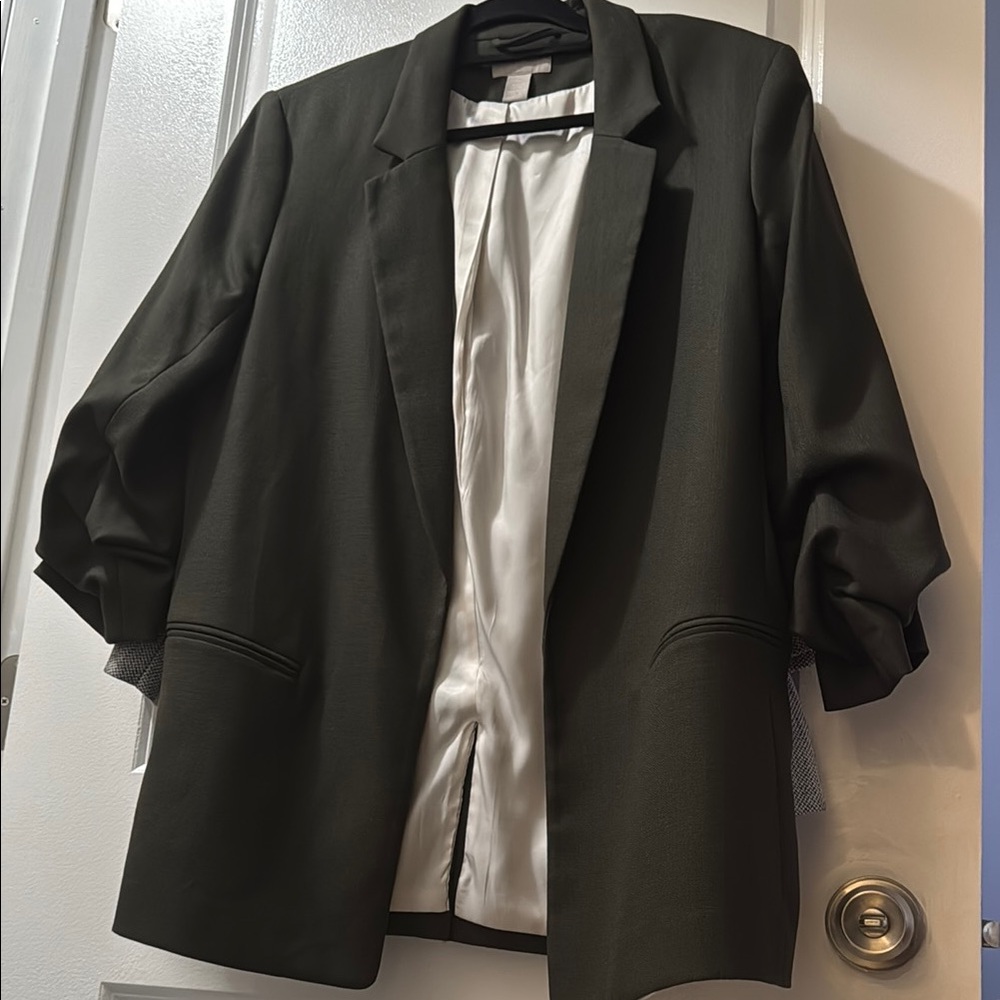 H&M Olive Green Oversized Cropped-sleeve Women’s Blazer